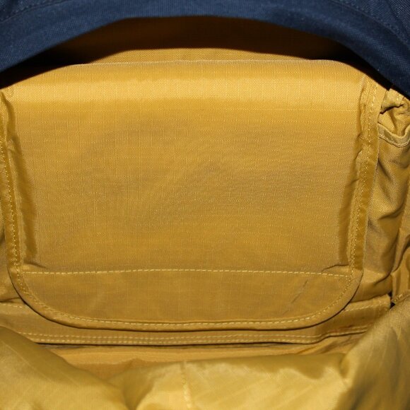 Crumpler The Sinking Barge Camera Backpack | Vintage Laptop & Everyday Backpack - Picture 2 of 10